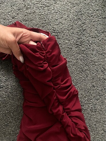xs Beden Trendyolmilla Zagrep bordo abiye elbise