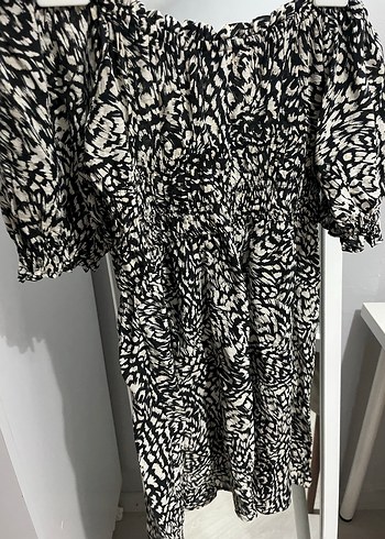 m Beden Kısa Zebra Desenli Straplez Elbise