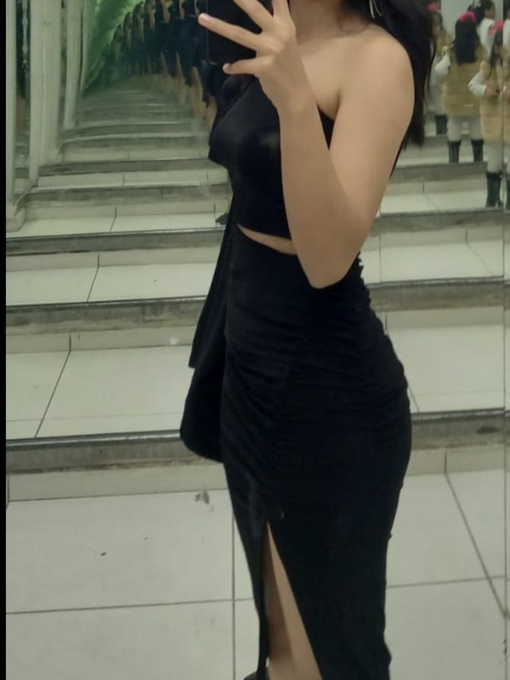 yırtmaç detaylı siyah gece elbisesi - Görsel 3