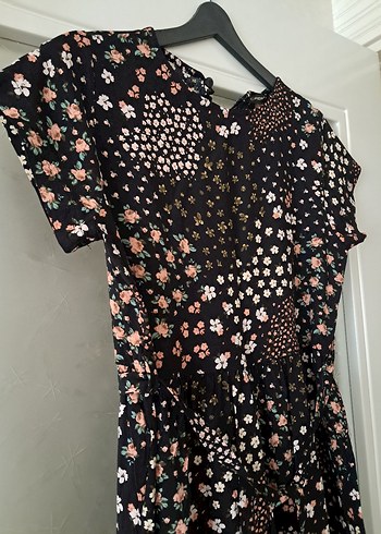 Çiçekli Siyah Bohem Midi Elbise - Görsel 2