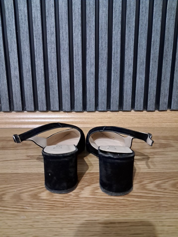 Klasik Siyah Tokalı Topuklu Kadın Ayakkabı - Görsel 4