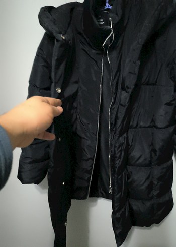 Siyah Kapüşonlu Kadın Kış Montu - Görsel 4