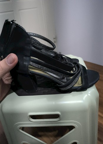 Siyah Tokalı Yüksek Topuklu Kadın Abiye Ayakkabı - Görsel 13