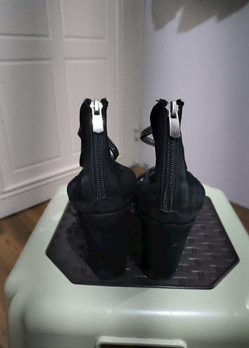 Siyah Tokalı Yüksek Topuklu Kadın Abiye Ayakkabı - Görsel 5