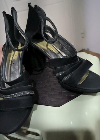 Siyah Tokalı Yüksek Topuklu Kadın Abiye Ayakkabı - Görsel 14