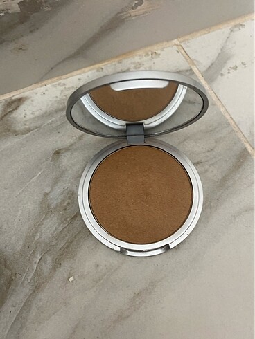 The Balm Bronzer