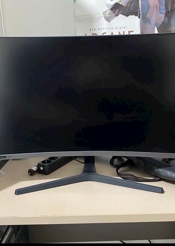 Samsung CRG5 27" 240hz Monitör - Görsel 2