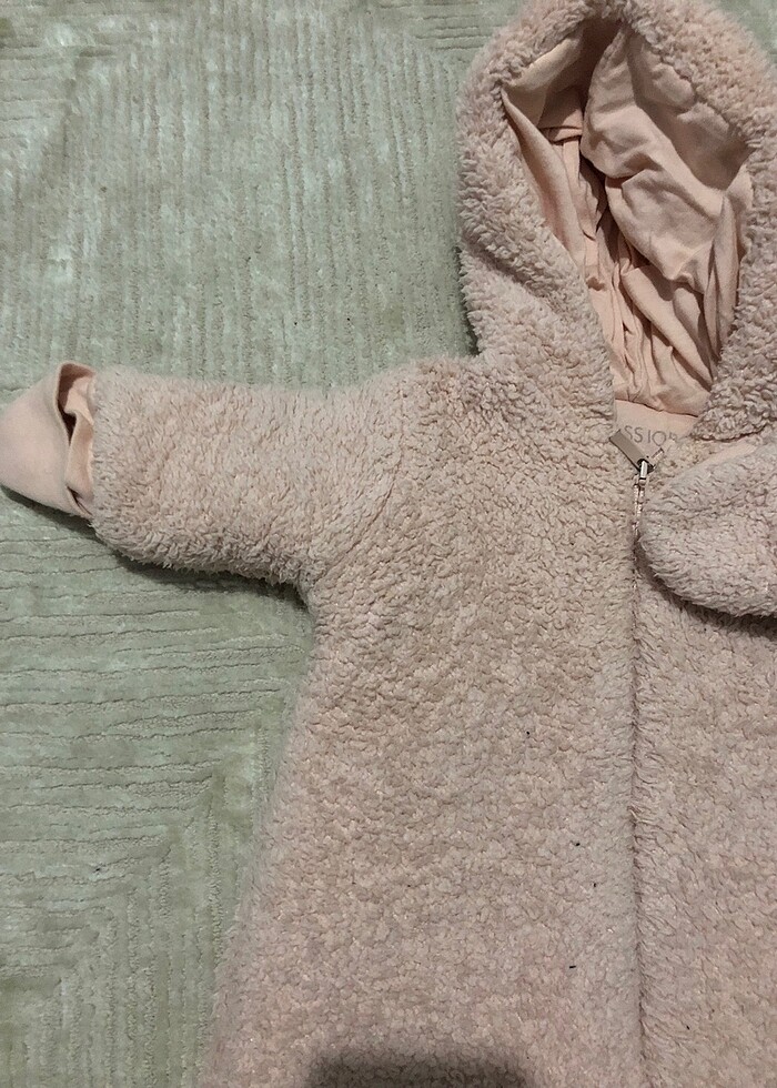 Yepyeni eldivenli tulum - Görsel 2