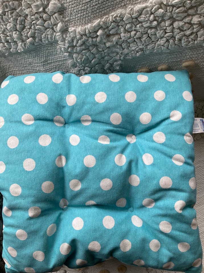 Lux Pofidik Puantiyeli Sandalye Minderi - Görsel 3