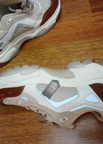 Bej Kadın Dolgu Topuklu Bağcıklı Spor Ayakkabı - Görsel 3