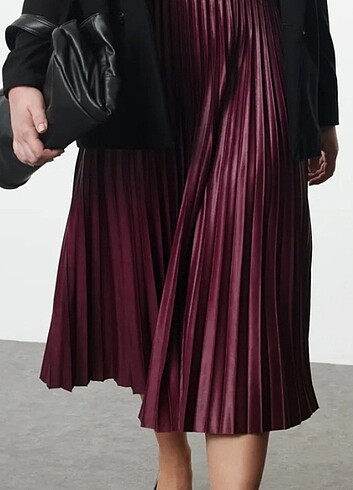 Trendyol & Milla Pileli etek