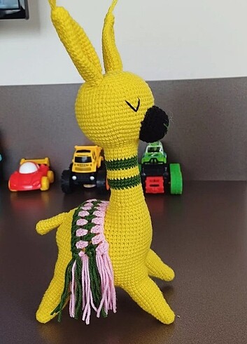  Amigurmi el örmesidir 