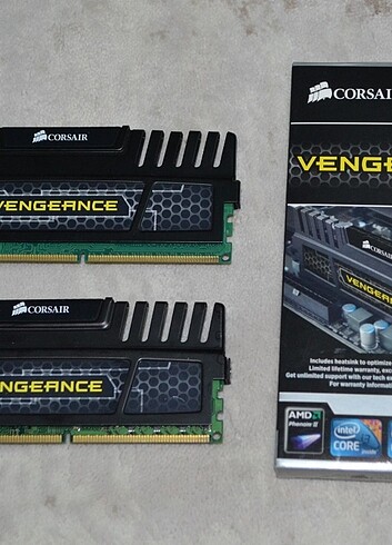 Corsairs Vengeance Temiz 4GB+4GB DDR3 RAM