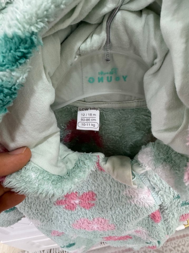 Çiçek Desenli Örgü Bebek Tulumu - Görsel 2