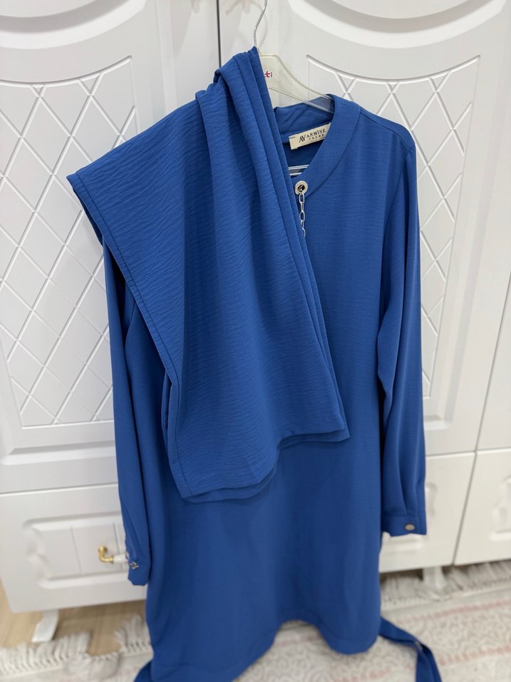 Mavi V Yaka Fermuarlı takım - Görsel 3