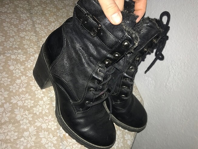 Orjinal deri Kadın bot