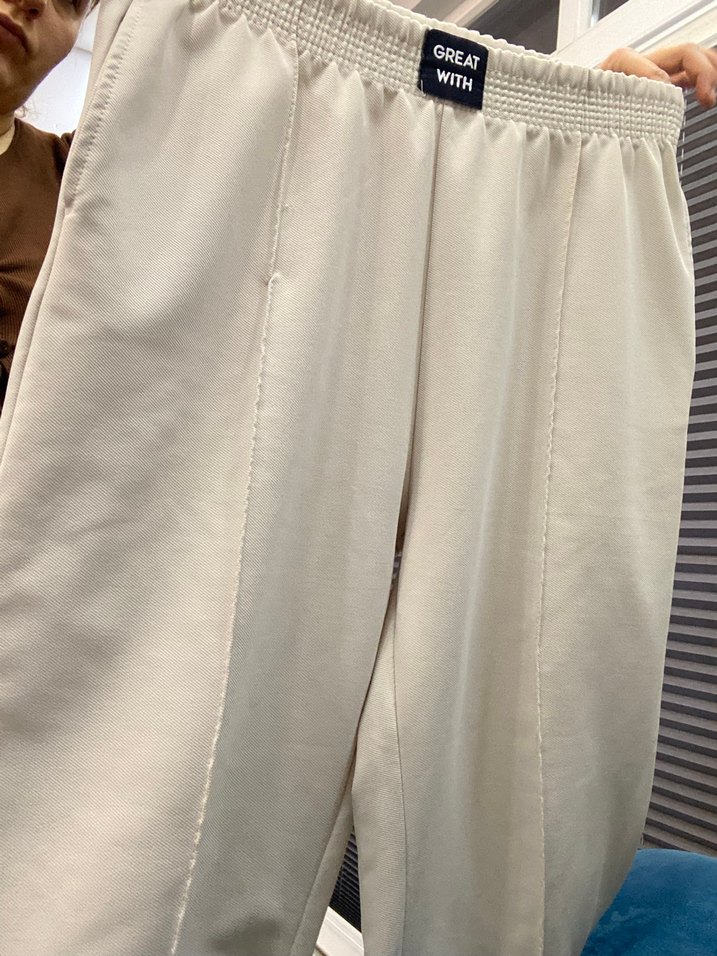 Düğmeli Bej Kadın Kumaş Pantolon - Görsel 3