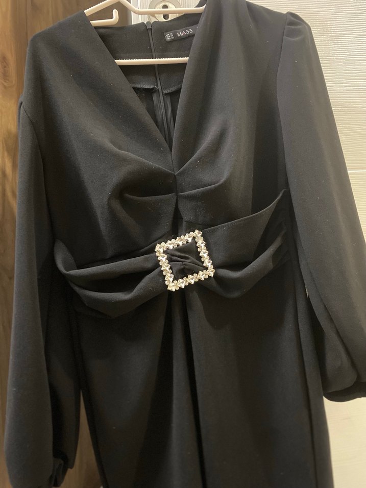 Kemer Detaylı Siyah Uzun Kollu kısa Elbise - Görsel 2