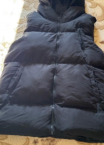 LC Waikiki Siyah Kapüşonlu Kadın Yelek