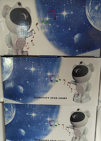 Astronot RGB Işıklı Gece Lambası Bluetooth Hoparlörlü 