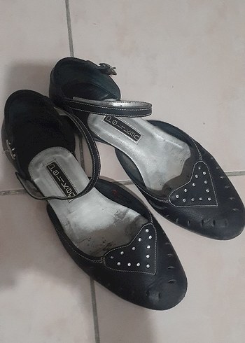 Siyah Tokalı Gotik Yüksek Topuklu Kadın Ayakkabı
