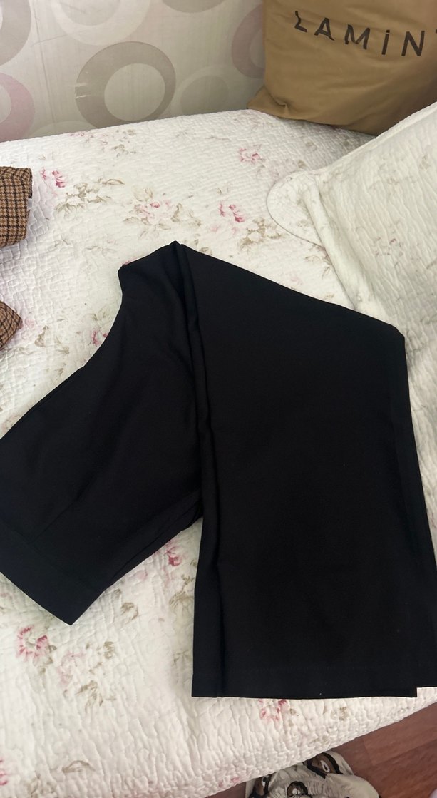 Siyah geniş kumaş pantolon - Görsel 3