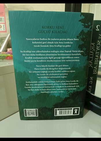  Krallar ve Soytarıları - N.G. Kabal