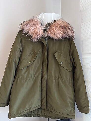 H&M haki mont