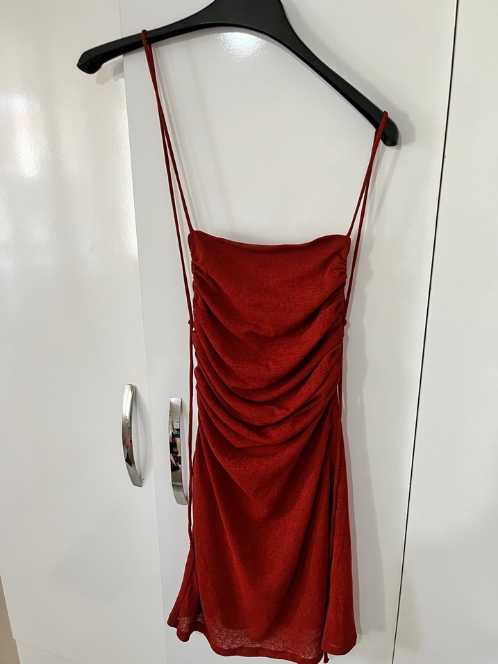 Kırmızı Drapeli Midi İp Askılı Elbise - Görsel 2