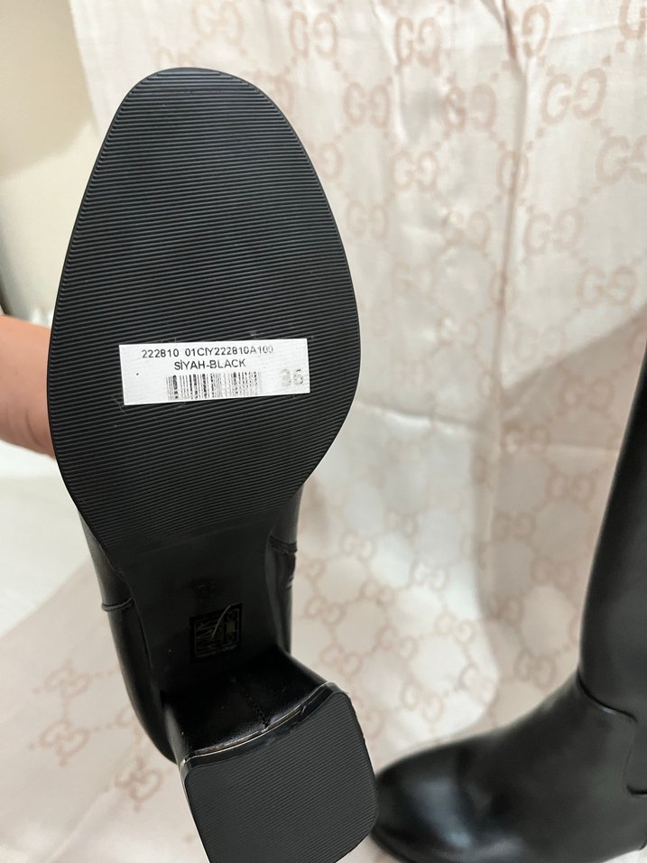 Kadın Siyah Deri Dizüstü Topuklu Çizme - Görsel 3