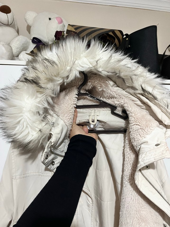 Beyaz Kürklü Midi Kadın Ceket - Görsel 3
