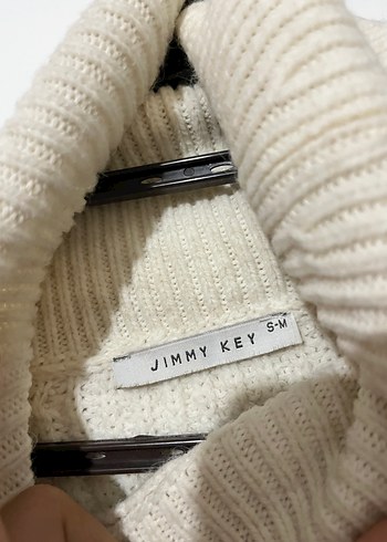 Beyaz Boğazlı Örgü Yün Kadın Kazak - Görsel 4