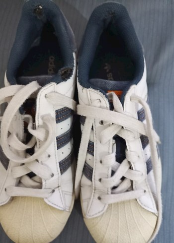 37 Beden Beyaz Adidas Kadın Spor Ayakkabı