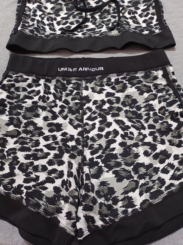 Under Armour Desenli V Yaka Mini Takım - Görsel 2