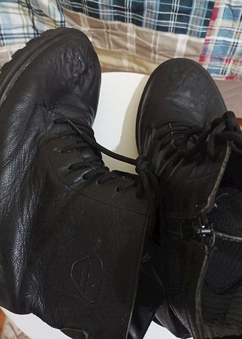 Siyah Bağcıklı Erkek Kauçuk Bot - Görsel 2