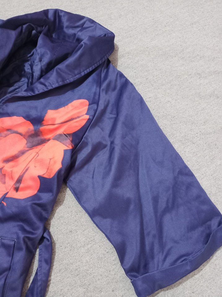 Kadın Lacivert Uzun Desenli Yağmurluk - Görsel 3