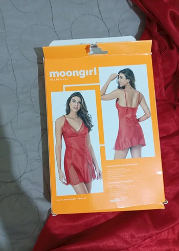 Parlak Kırmızı İnce Askılı Mini Gecelik
