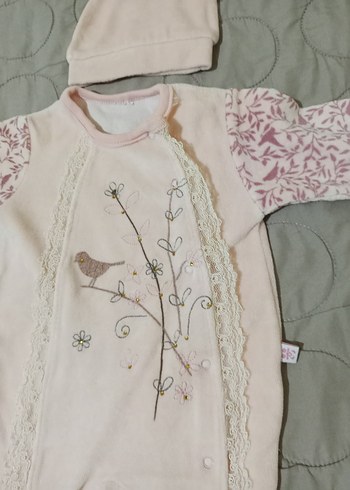 3 Ay Beden Dantel Detaylı Nakışlı Pembe Bebek Tulum
