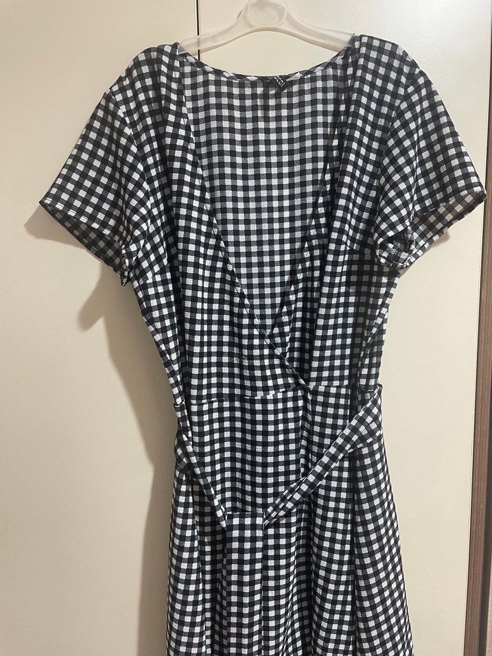 H&M Kareli V Yaka Elbise - Görsel 2