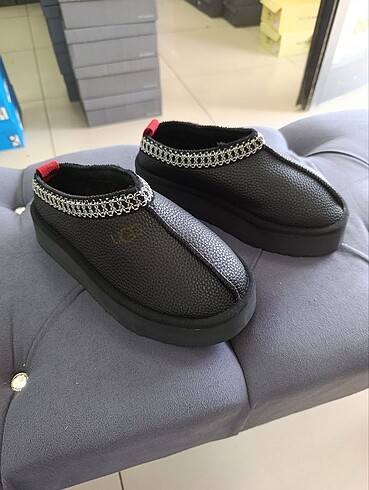 39 Beden siyah Renk UGG Terlik