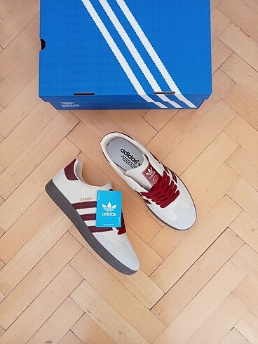 37 Beden Adidas Spor Ayakkabı