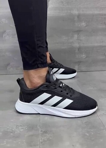 Adidas Spor Ayakkabı
