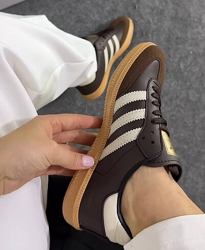 39 Beden kahverengi Renk Adidas Spor Ayakkabı