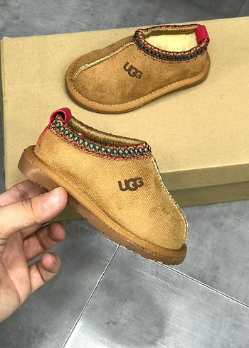 Ugg Terlik