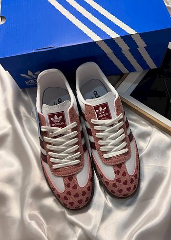 40 Beden Pembe Desenli Adidas Kadın Spor Ayakkabı