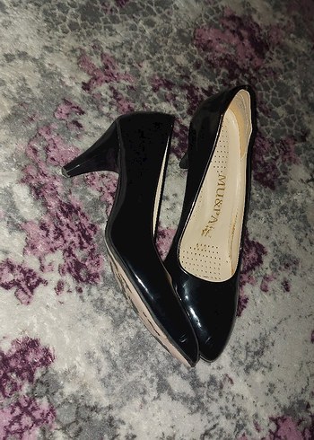 Diğer Kadın Siyah Rugan Stiletto Topuklu Ayakkabı