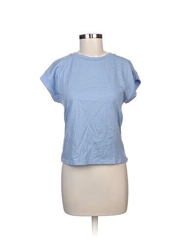 Dilvin T-shirt %70 İndirimli.