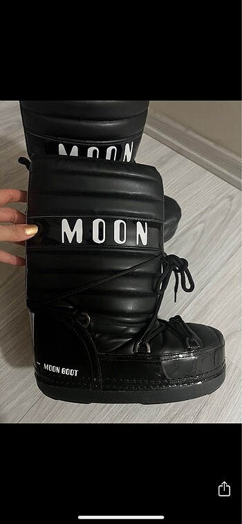 Moon Boot