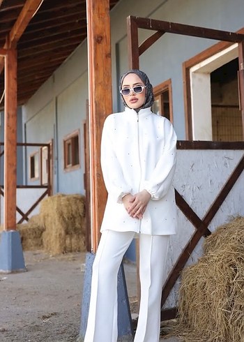 Uzun Beyaz Kadın Takım Elbise Tival - Görsel 3