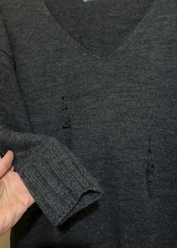 Gri V Yaka Örgü Kadın Kazak - Görsel 2